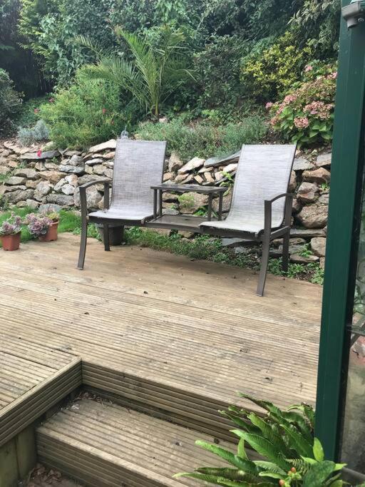 Bumble Bee Cottage Plymouth Esterno foto