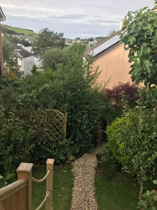 Bumble Bee Cottage Plymouth Esterno foto