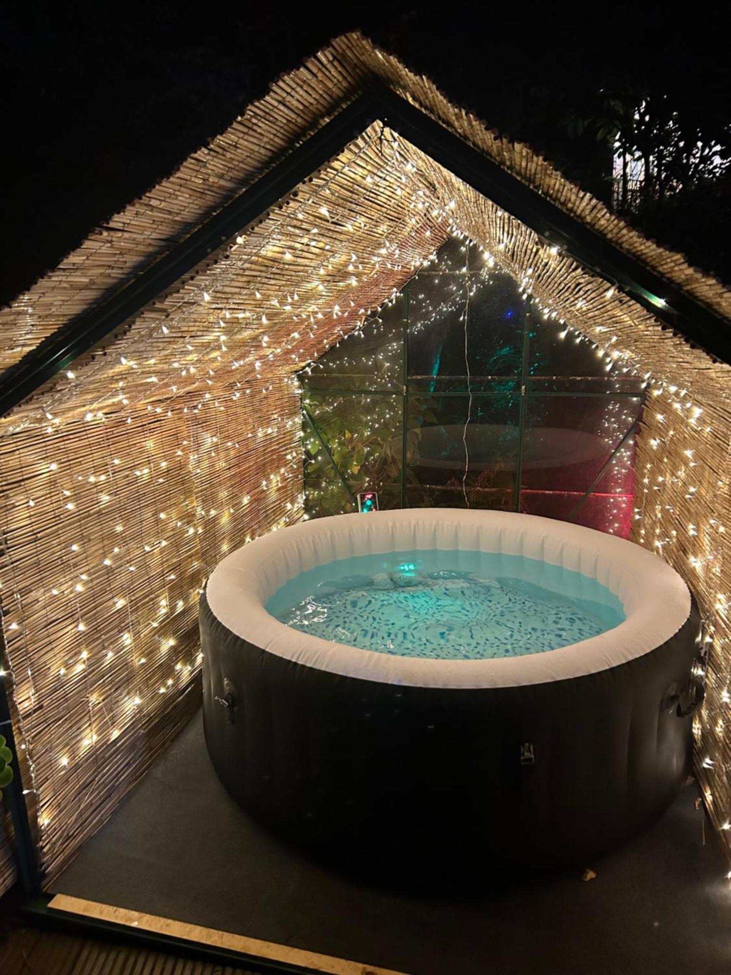 Bumble Bee Cottage Plymouth Esterno foto